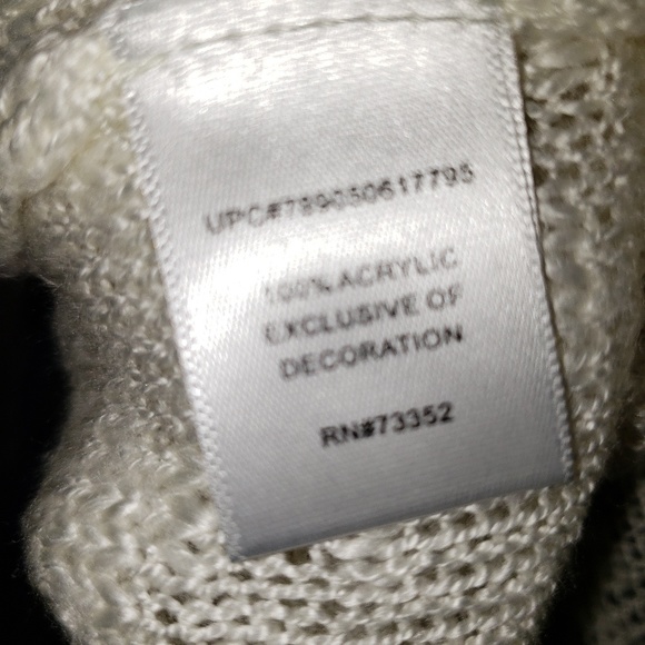 Sweater cream w/lace - Picture 5 of 5